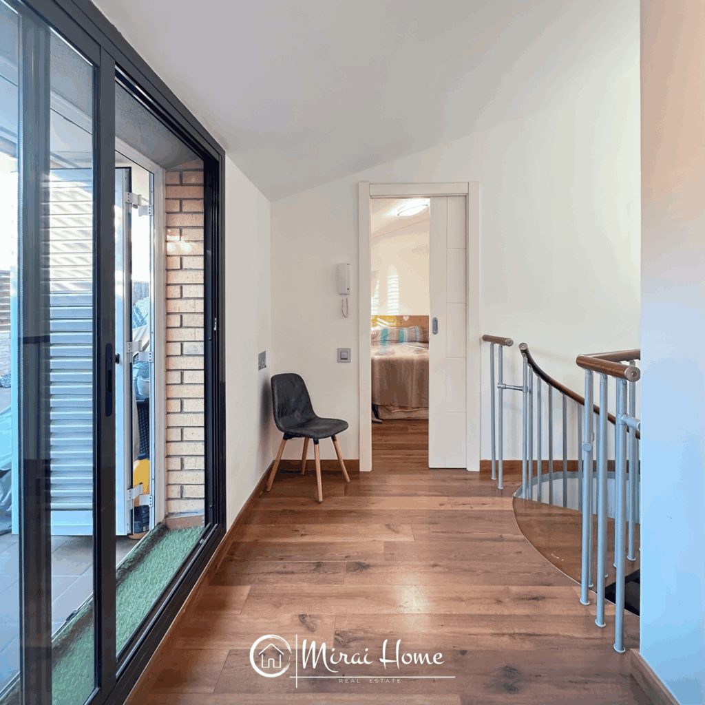 6. Pasillo superior 1